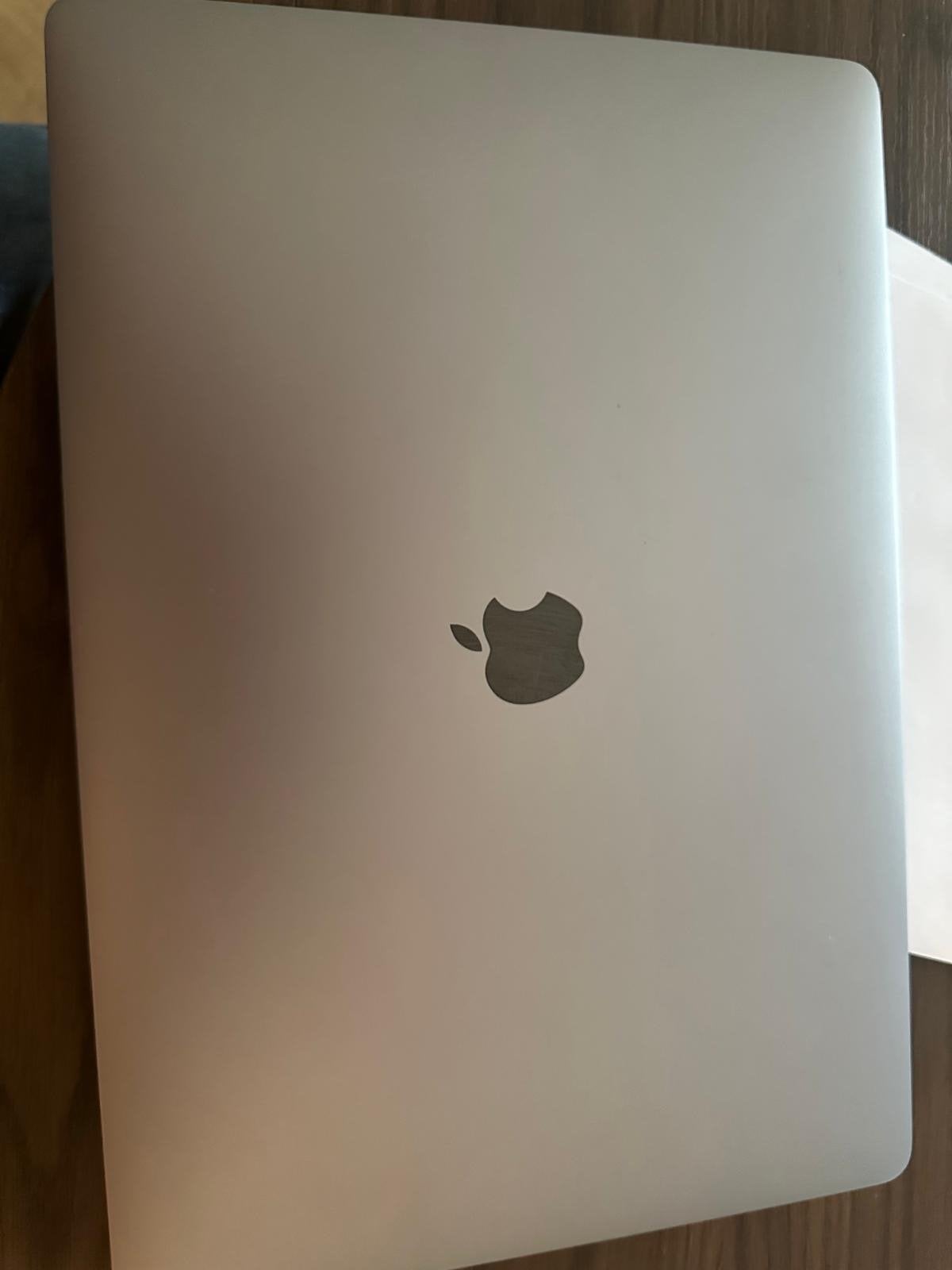 MacBook Pro 15 inch (2017) - i7, 16GB RAM, 512GB SSD, Computers en Software, 2 tot 3 Ghz, 512 GB, Zo goed als nieuw, 16 GB