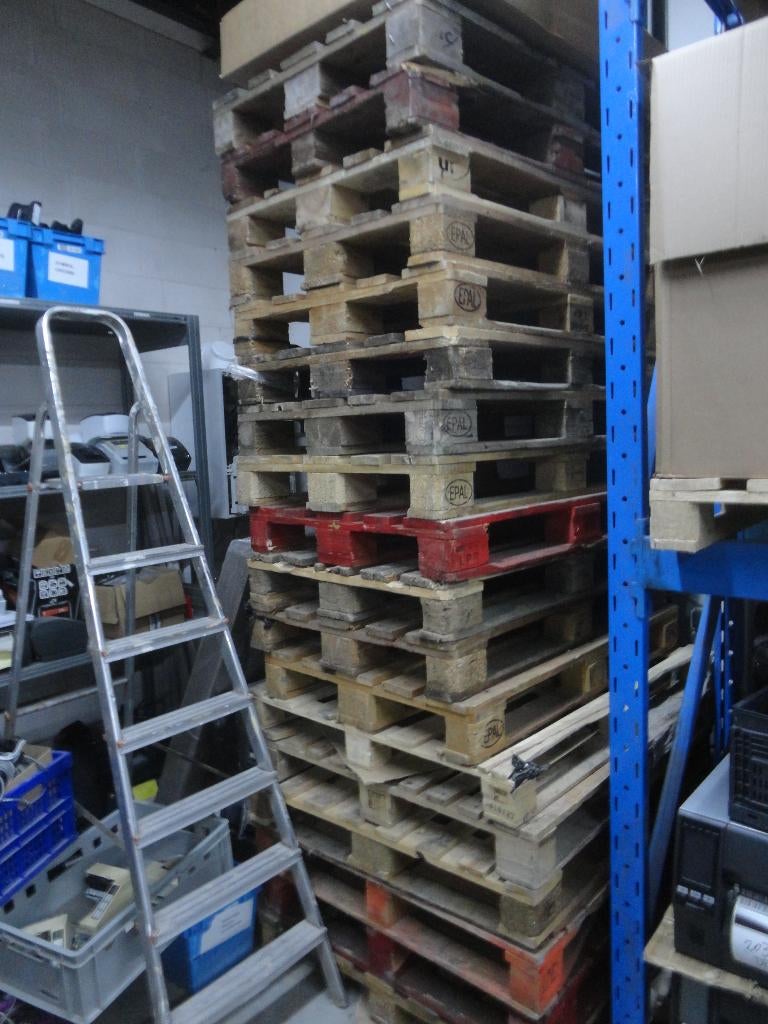 15 Euro Pallets + 10 wegwerp pallets + 5 Blokpallets, Doe-het-zelf en Verbouw, Hout en Planken, Ophalen, Gebruikt, Pallet, Minder dan 200 cm