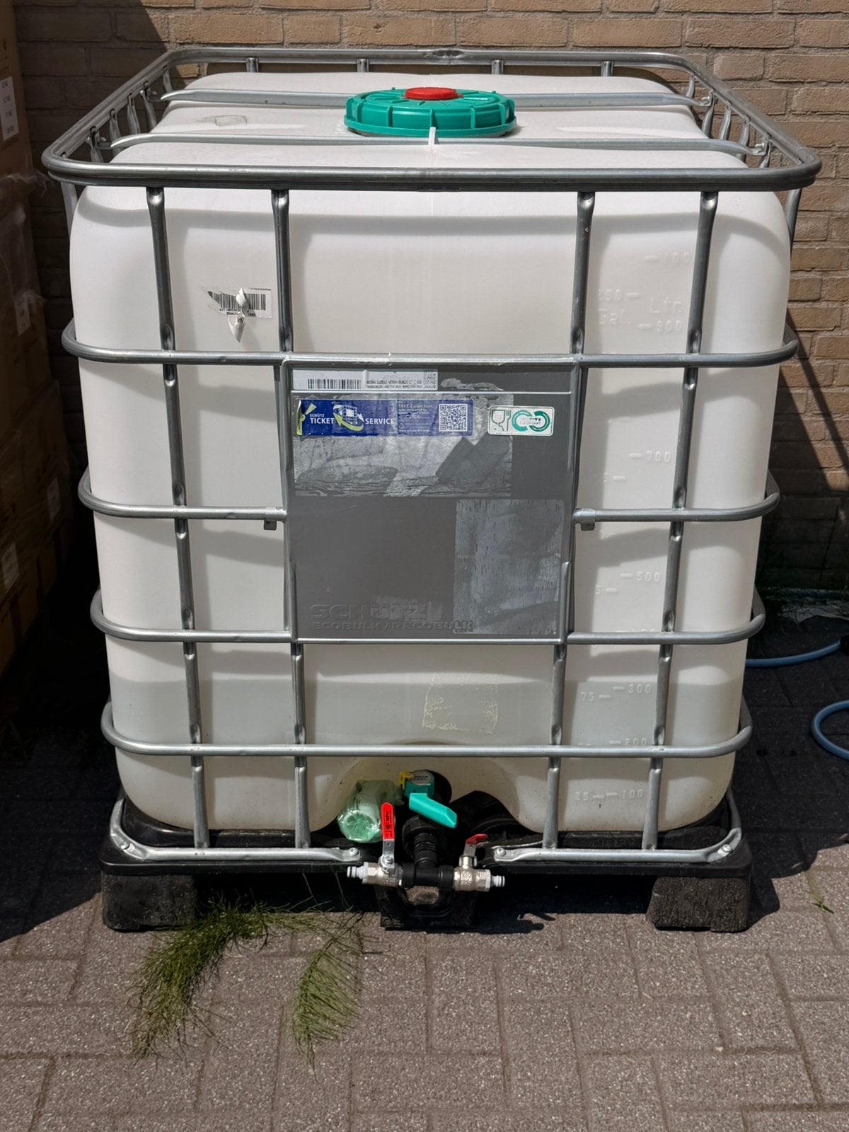IBC-container 1000 liter met kraan – Schoon, 150 liter of meer, Ophalen of Verzenden, Zo goed als nieuw