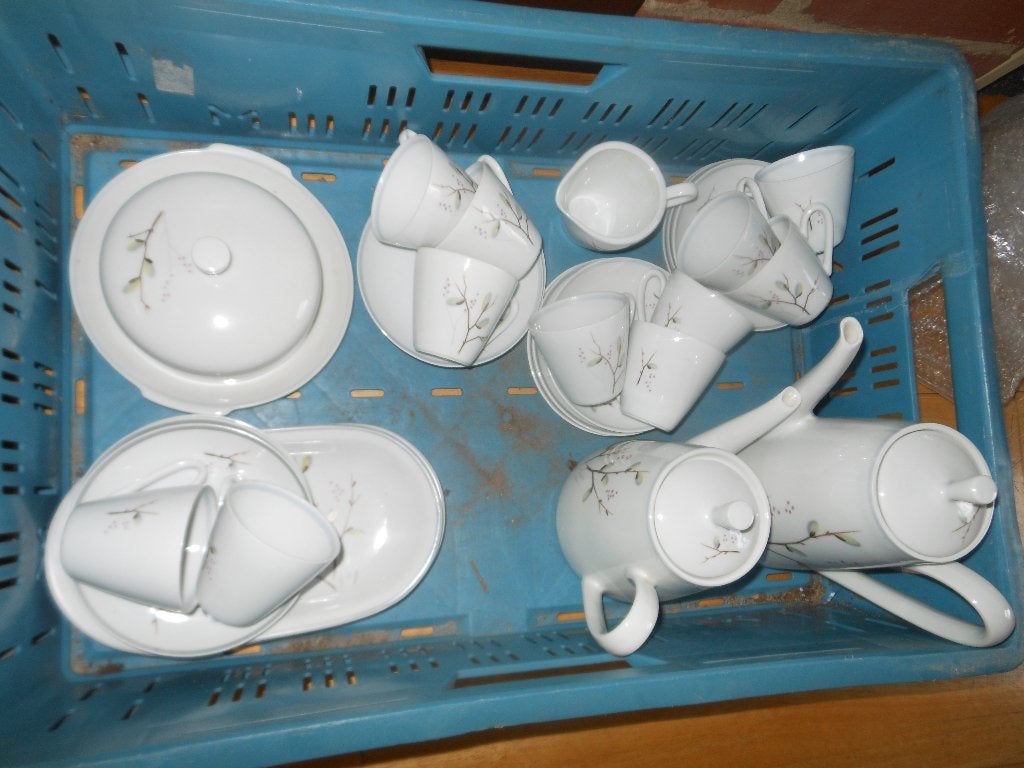 kahla servies met bloemmotief - Zo goed als nieuw, Ophalen, Zo goed als nieuw, Overige stijlen, Porselein