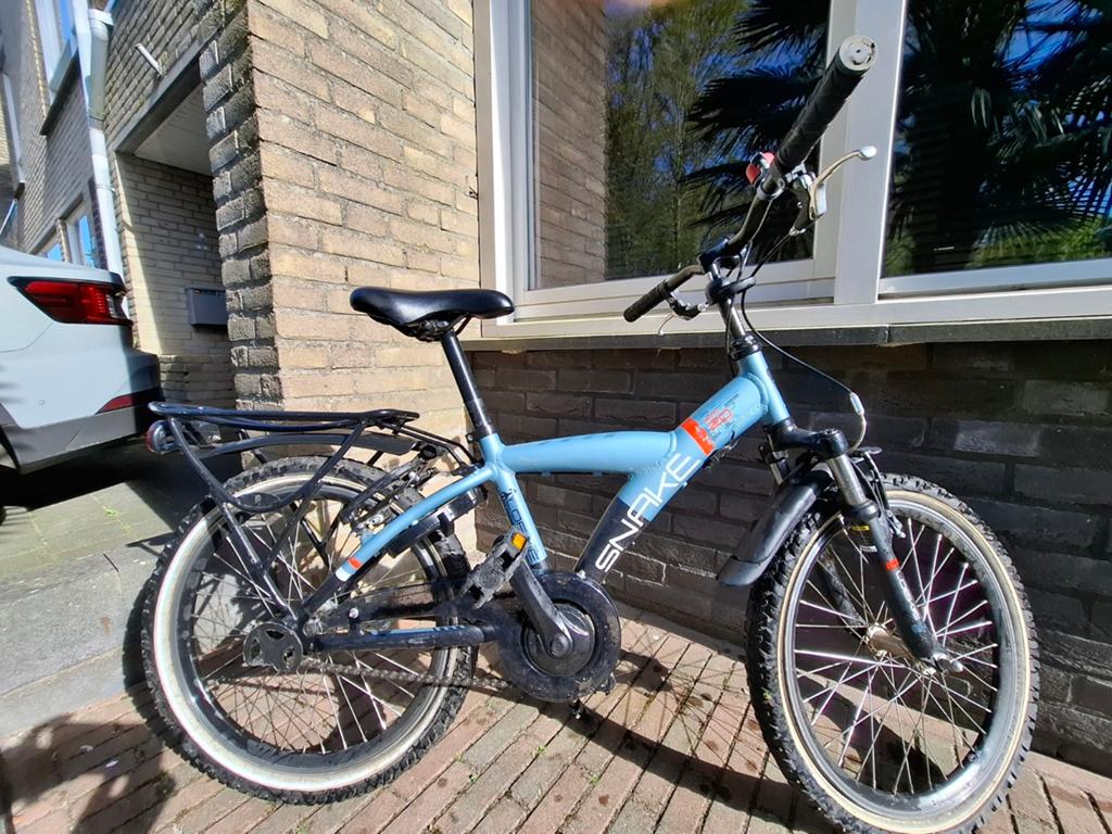Snake kinderfiets 20 inch - Zo goed als nieuw, Ophalen, Zo goed als nieuw, 20 inch of meer