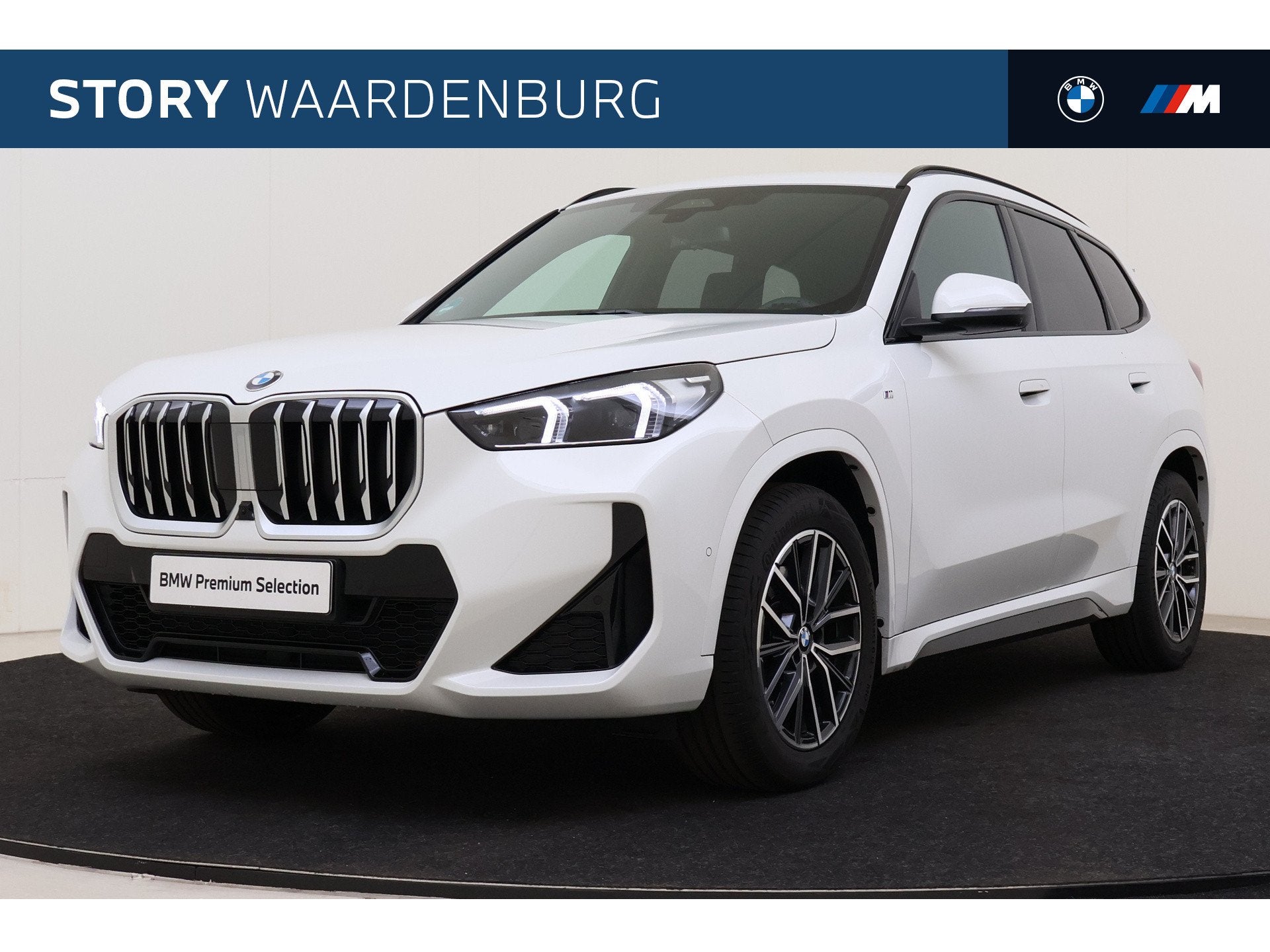 BMW X1 sDrive20i High Executive M Sport Automaat / Trekhaak