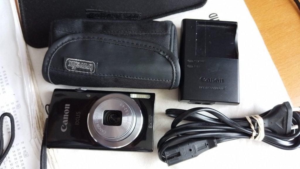 Canon IXUS 145 Compactcamera met Oplader en Tasje, Audio, Tv en Foto, Fotocamera's Digitaal, Verzenden, Canon, Cameratas, Zo goed als nieuw