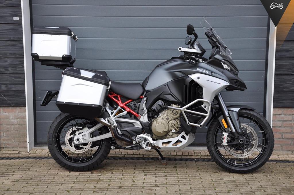 Ducati Multistrada V4 S Travel, radar, spaakvelgen, Bedrijf, Handvatverwarming, Toermotor, 1158 cc