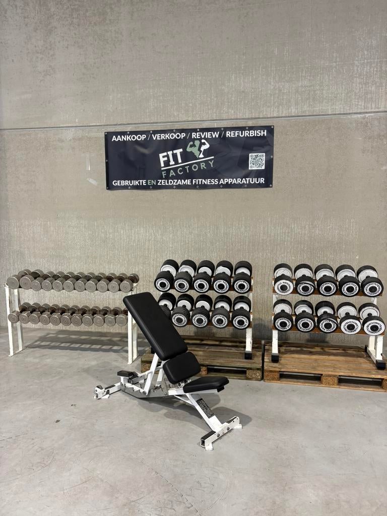 10-40kg dumbell set+Hammer Strength bench, Sport en Fitness, Fitnessmaterialen, Zo goed als nieuw, Dumbbell, Ophalen of Verzenden
