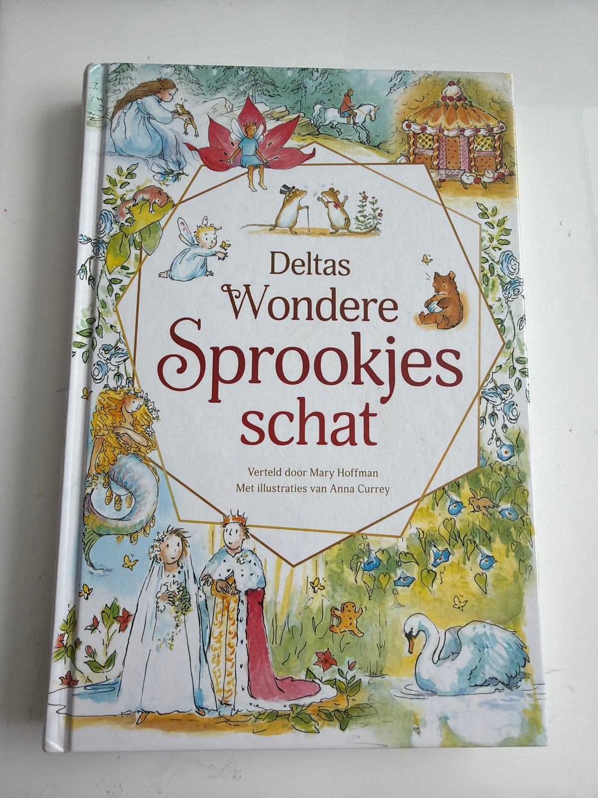 Deltas Wondere Sprookjesschat - Geïllustreerd Sprookjesboek, Boeken, Ophalen of Verzenden, Zo goed als nieuw