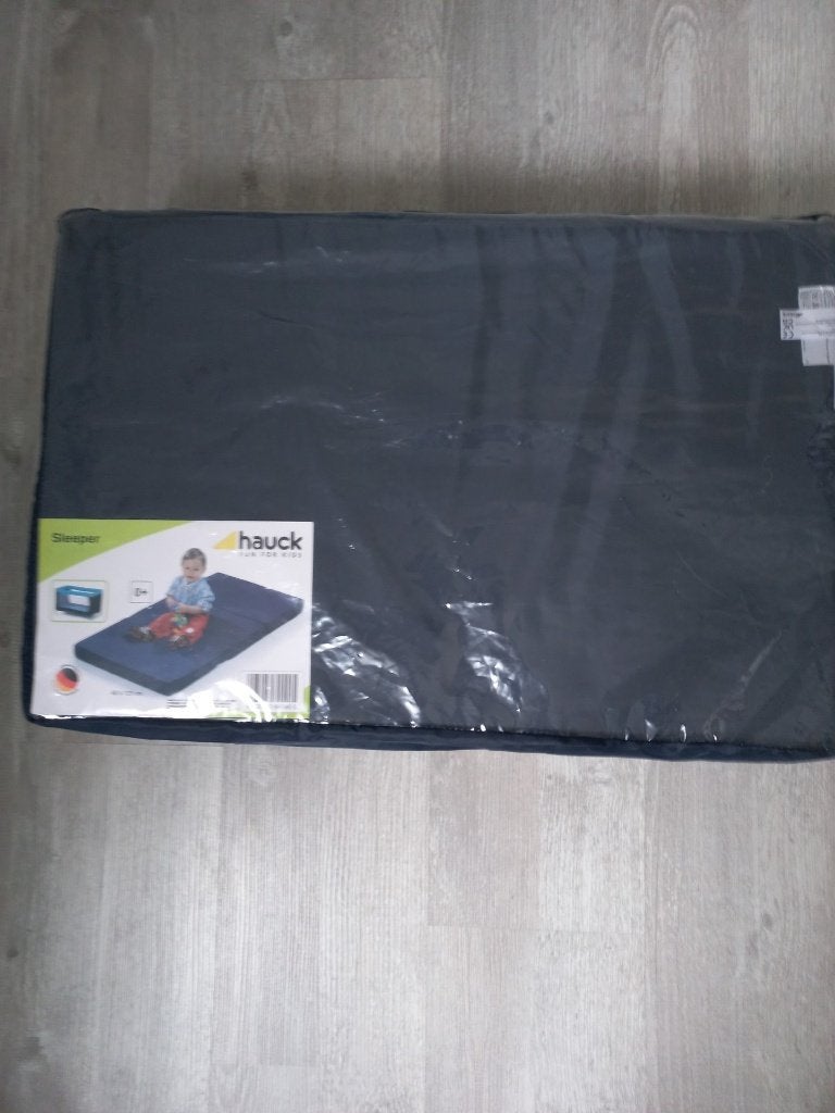 Te koop campingbedje met matras, Ophalen, Zo goed als nieuw, Reisbedje