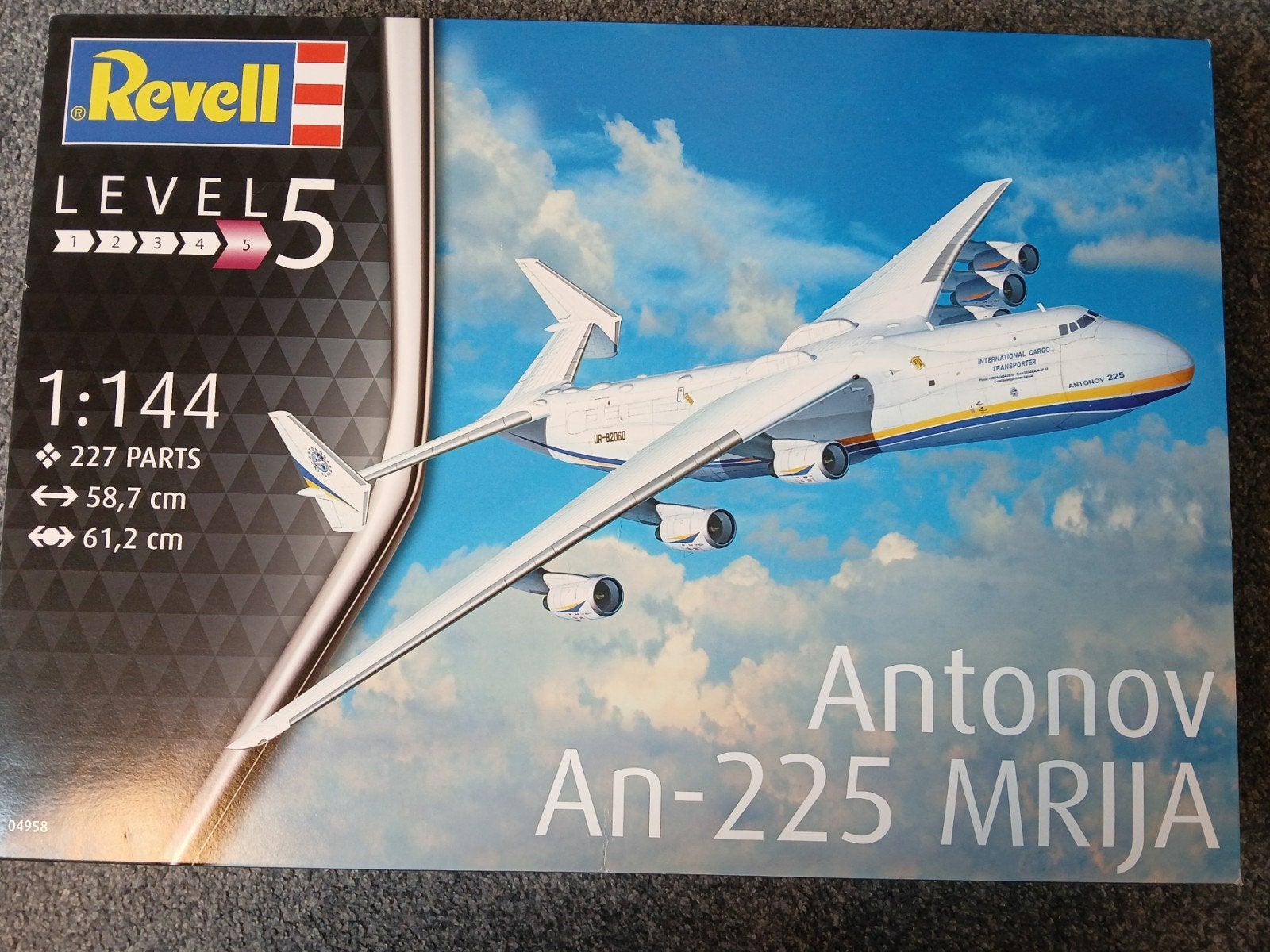 Revell Antonov An-225 MRIYA Modelbouw 1:144  Nieuw, Hobby en Vrije tijd, Modelbouw | Vliegtuigen en Helikopters, 1:144 tot 1:200