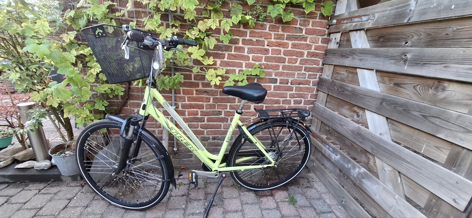 Trek Damesfiets met 7 versnellingen en mand, Ophalen, Gebruikt, Overige merken, Versnellingen