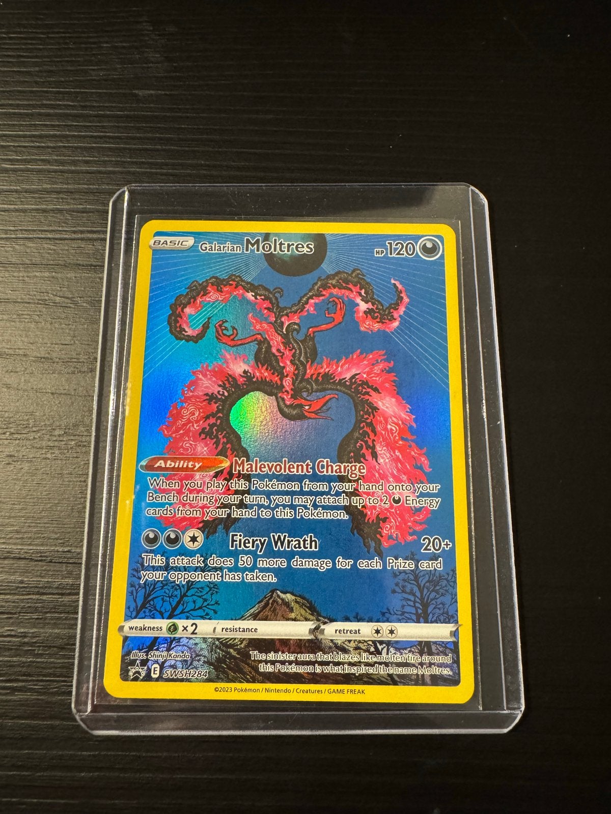 Pokémon Kaart: Galarian Moltres V (SWSH284) - Foil, Hobby en Vrije tijd, Ophalen of Verzenden, Zo goed als nieuw, Losse kaart