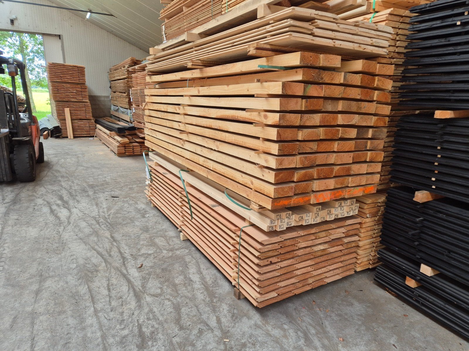 Te koop houten balken 7x17cm 3mtr tot 5mtr  €5,95 p mtr, Tuin en Terras, Palen, Balken en Planken, Ophalen, Nieuw, 250 cm of meer