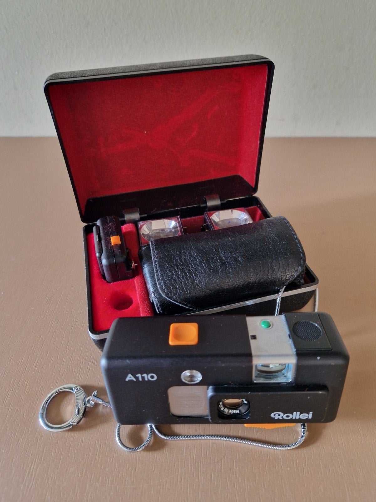 Rollei A110 Compact Camera met complete set, Ophalen of Verzenden