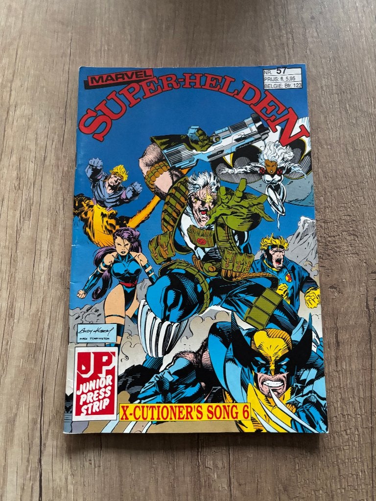 comic marvel super-helden nummer 57, Europa, Ophalen of Verzenden, Junior Press, Gelezen
