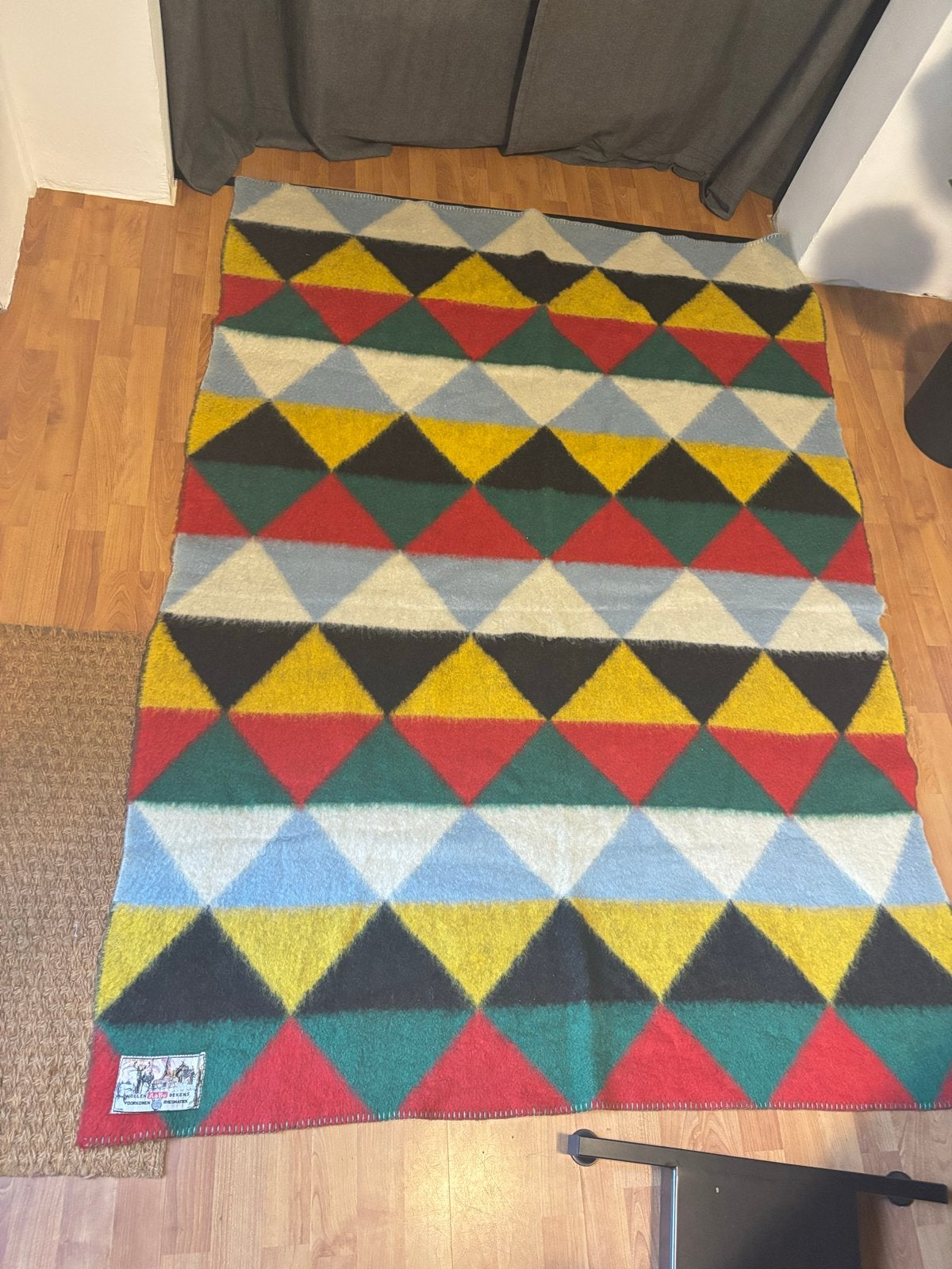 Vintage wollen deken Aabe Tilburg 150x200 cm, Ophalen of Verzenden, Zo goed als nieuw