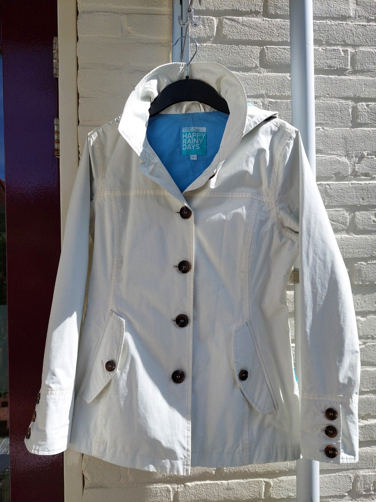 Mt S 36 mooi wit regenjasje Happy Rainy Days blauwe voering, Verzenden, Wit, Happy Rainy Days, Zo goed als nieuw