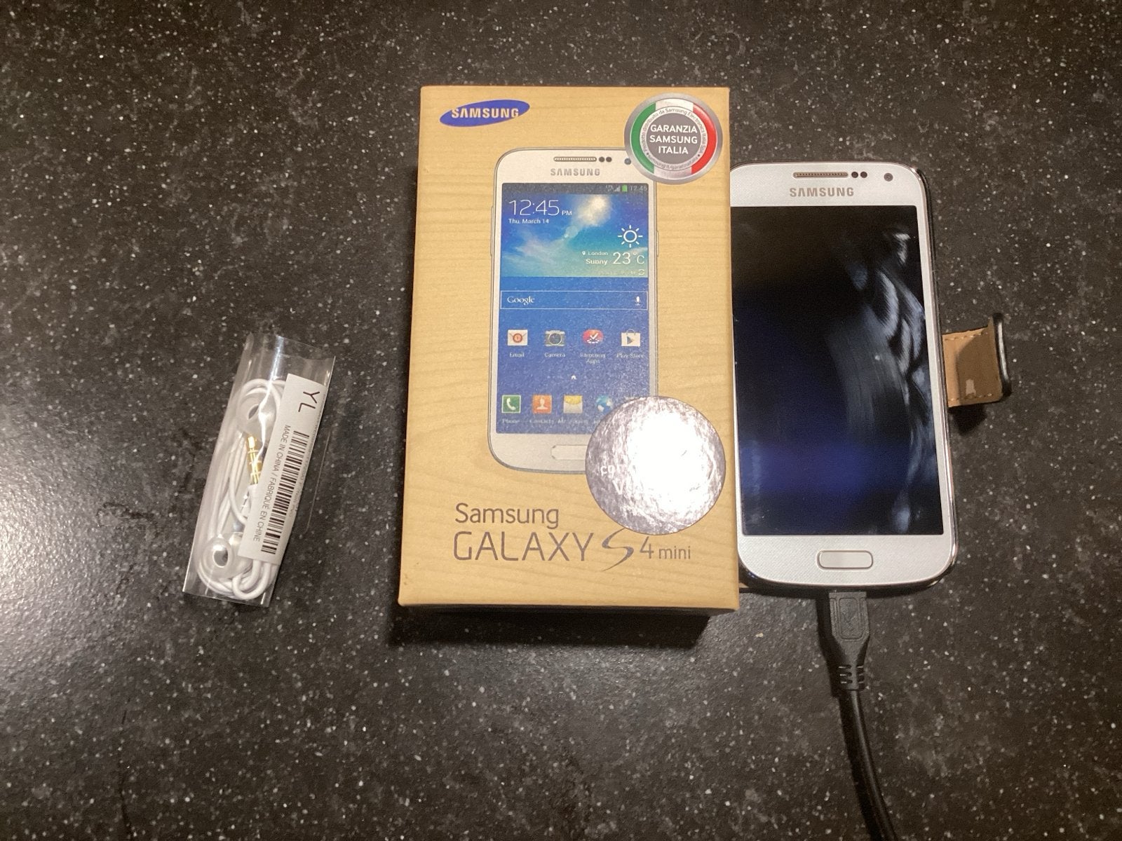 Samsung Galaxy S4 Mini - Wit, met doos en accessoires, Ophalen, Gebruikt, Wit, Touchscreen