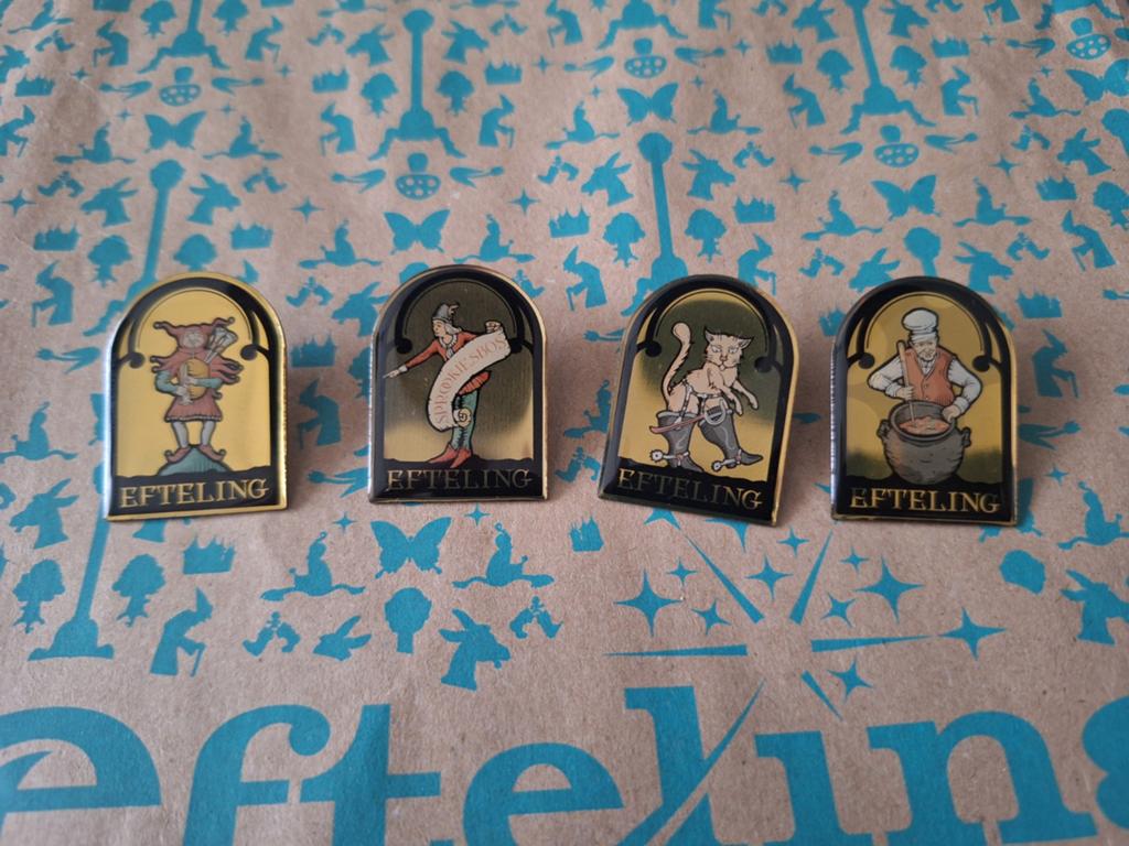 Efteling smidje pins serie 7 complete set, Verzamelen, Efteling, Ophalen of Verzenden, Zo goed als nieuw, Button of Speldje