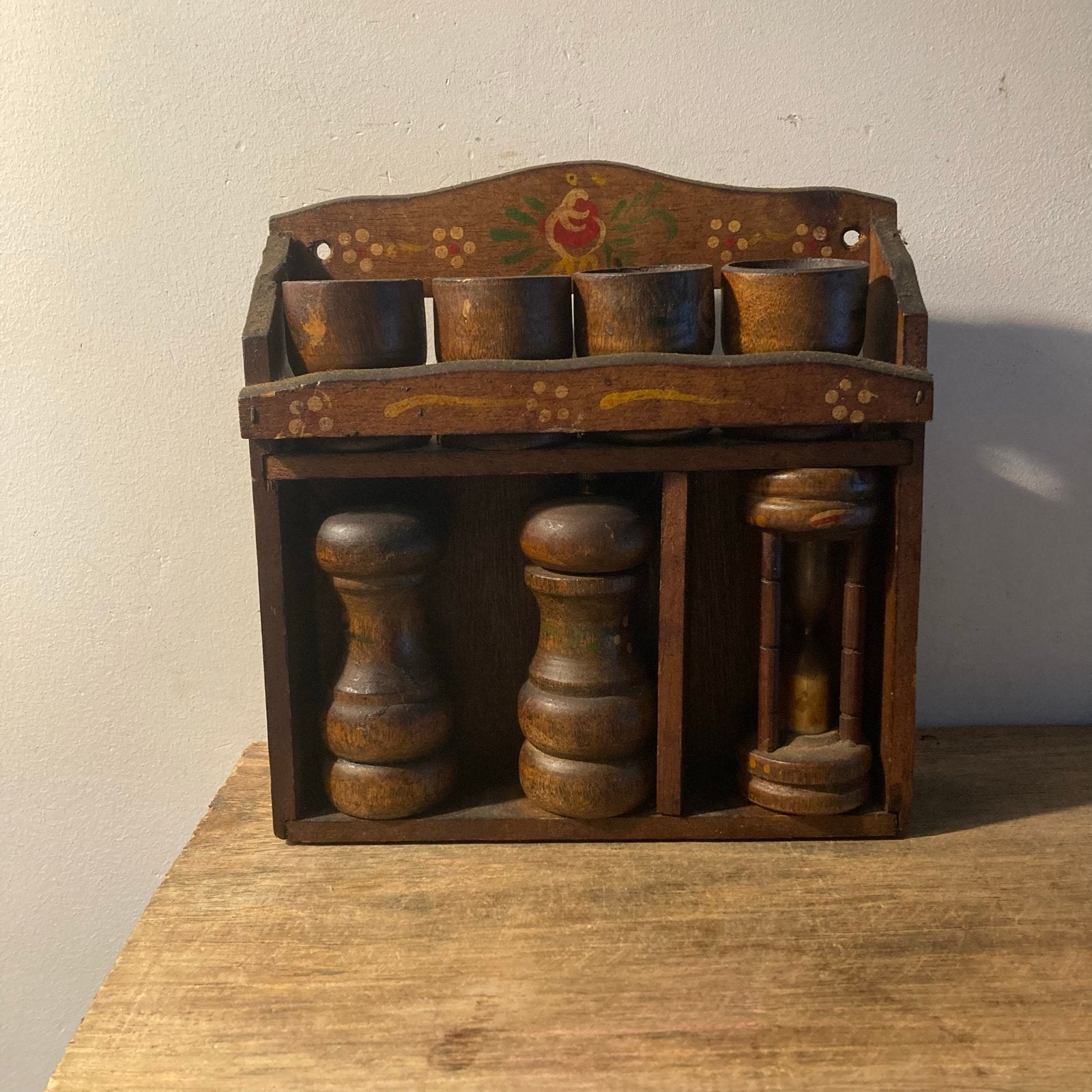 Vintage Houten Eierdoppen Set met Pepermolen en Zoutvaatje, Antiek en Kunst, Curiosa en Brocante, Ophalen of Verzenden