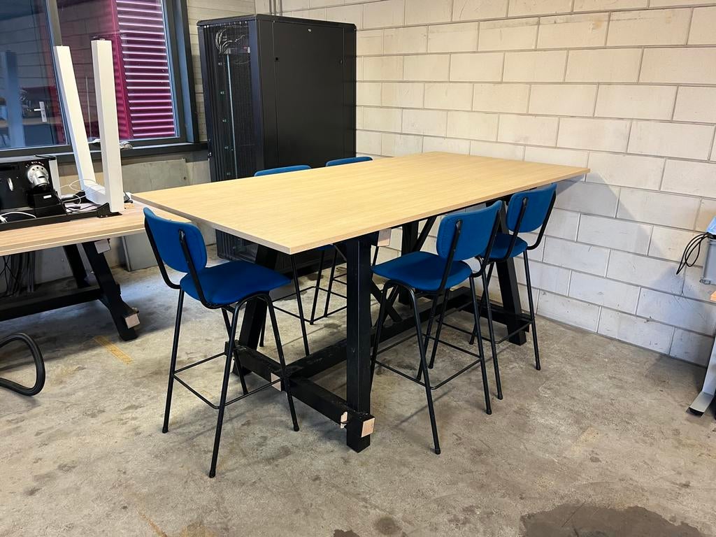 Staantafel met 5 stoelen - 210x120x110cm, Ophalen, Gebruikt