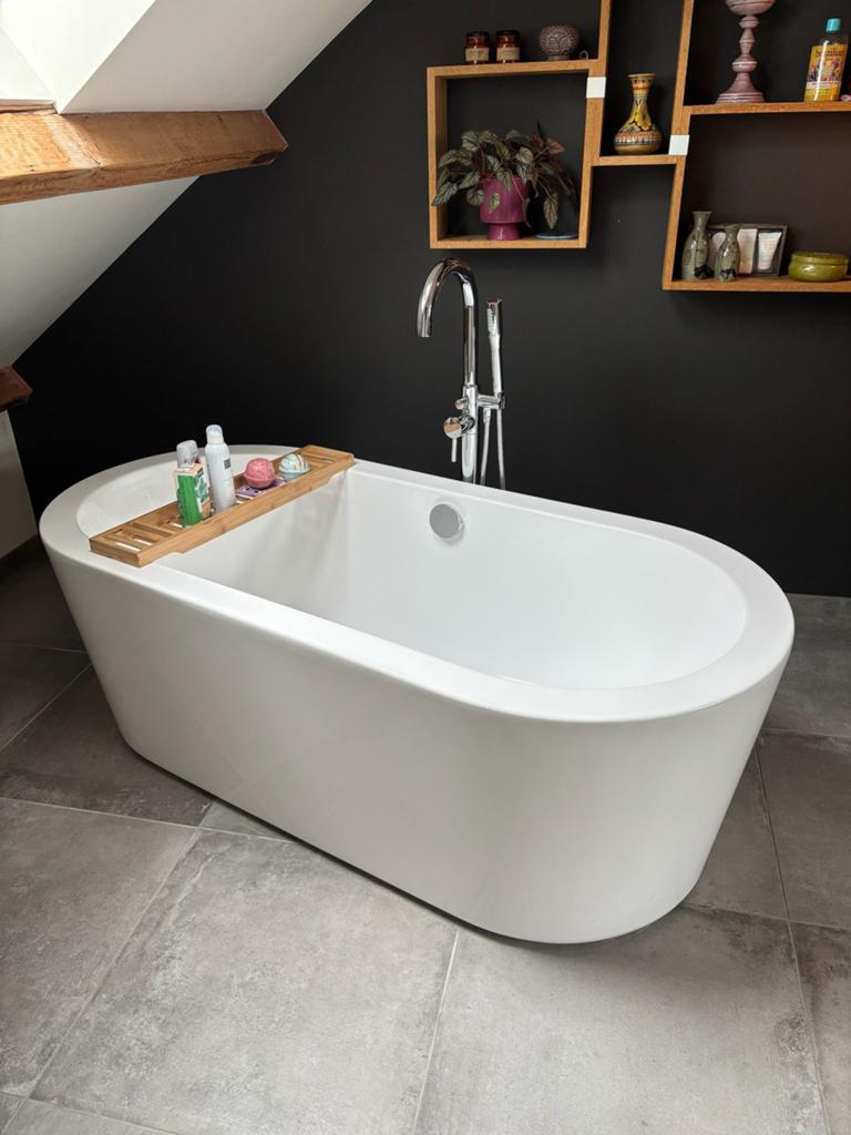Vrijstaand bad (met/zonder kraan), Huis en Inrichting, Badkamer | Badkamermeubels, Ophalen, Gebruikt, 75 cm of meer, Minder dan 100 cm