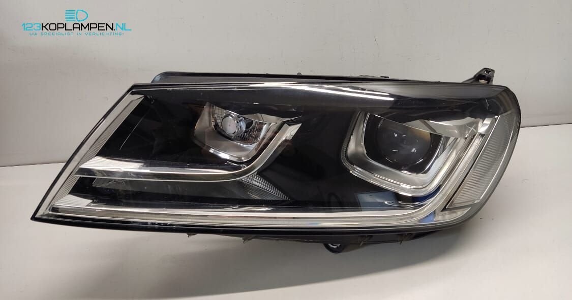 VW Volkswagen Touareg Facelift 7P Xenon Led koplamp links 7P