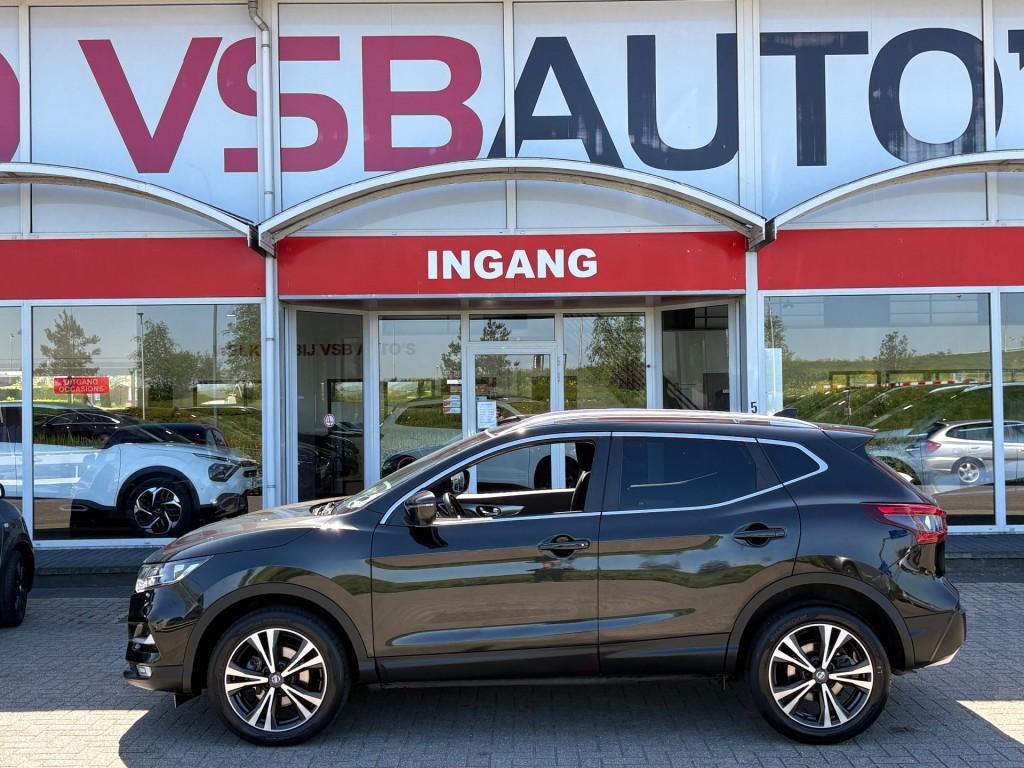 Nissan QASHQAI 1.3 DIG-T 140PK N-CONNECTA LED NAVI PANO-DAK, Gebruikt, 4 cilinders, Met garantie (alle), Zwart