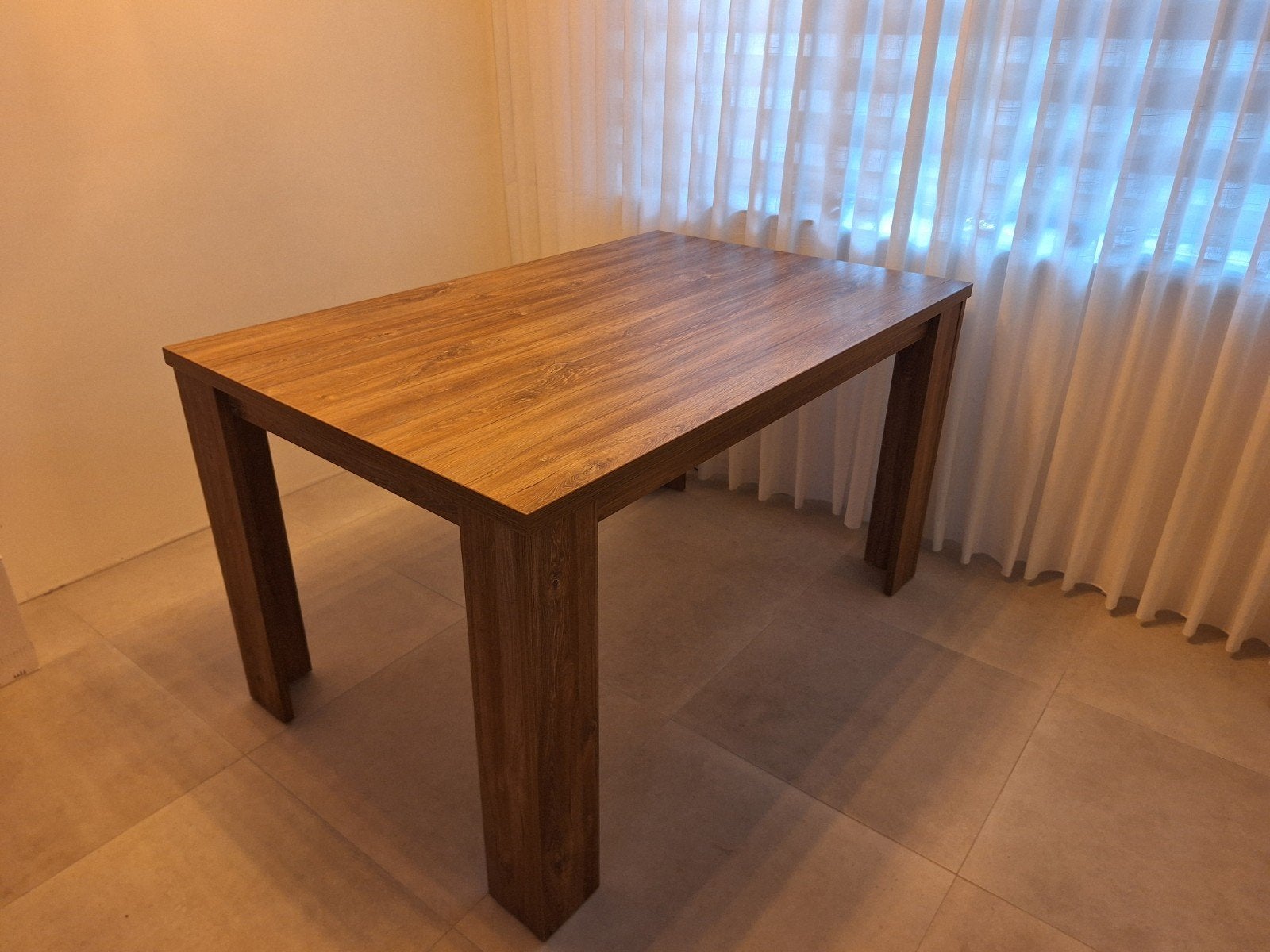 Eettafel 140cm x 90cm MOET PER DIRECT WEG, Ophalen, 100 tot 150 cm, 50 tot 100 cm, Zo goed als nieuw