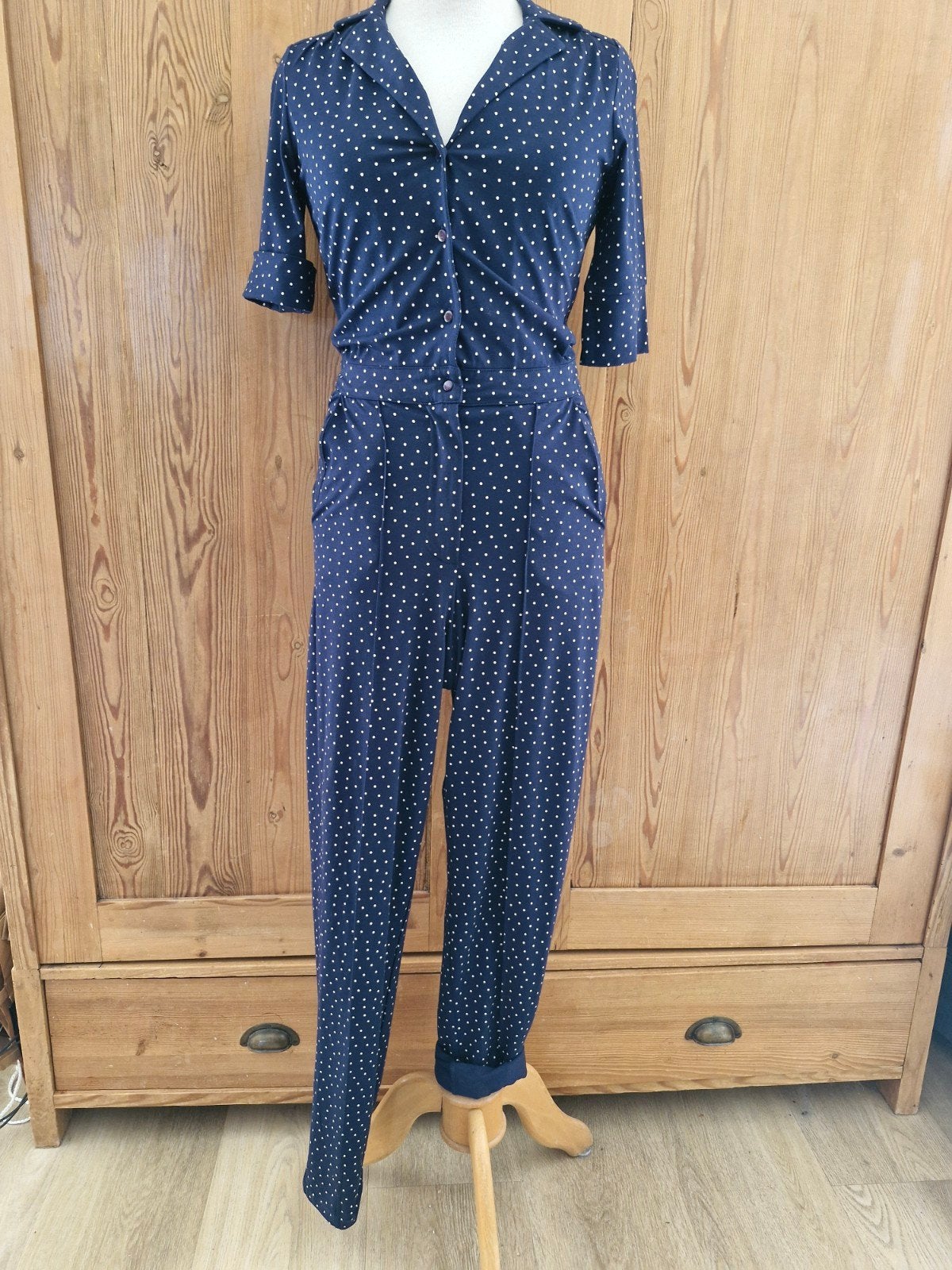 King Louie jumpsuit donkerblauw met stippen mt XS ZGAN!, Kleding | Dames, Jumpsuits, Blauw, Ophalen of Verzenden, Zo goed als nieuw