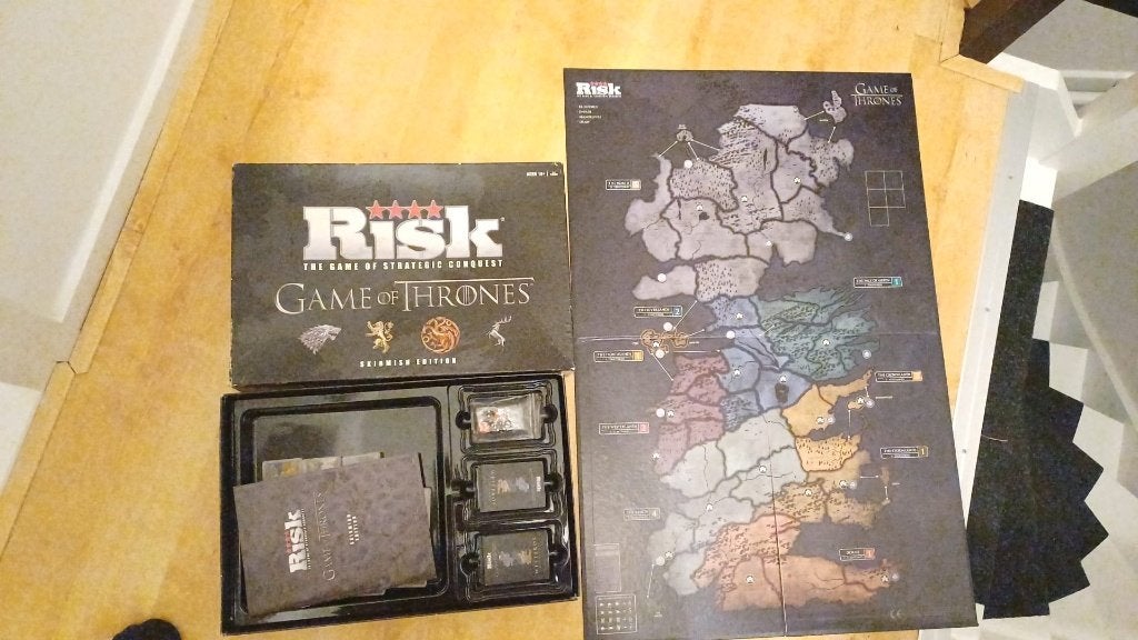bordspel strategiespel Risk Game of Thrones Skirmish, Hobby en Vrije tijd, Gezelschapsspellen | Bordspellen, Vijf spelers of meer