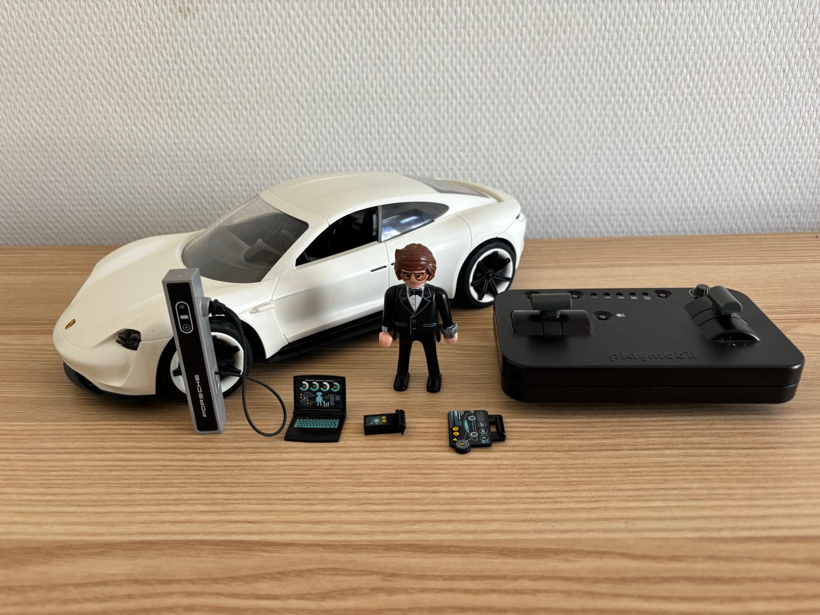 Playmobil Porsche Mission E 70078, Ophalen of Verzenden, Gebruikt, Complete set
