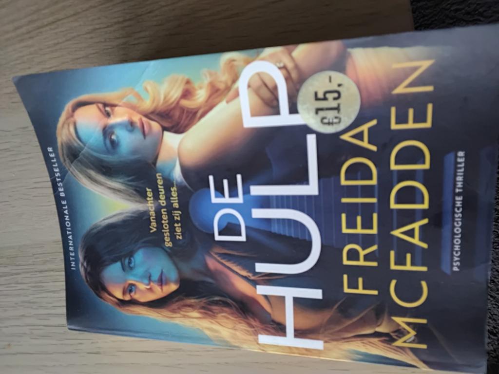 Freida McFadden - De hulp, Boeken, Ophalen of Verzenden, Zo goed als nieuw, Freida McFadden