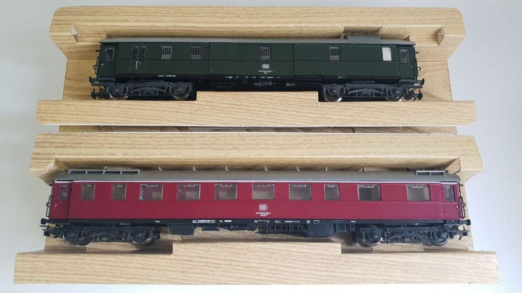 Liliput 826/829 - Rijtuigen van de DB (één met verlichting), Gebruikt, Gelijkstroom, Wagon, Ophalen of Verzenden