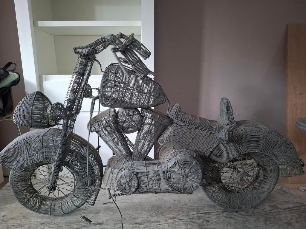 Uniek kunstwerk: Motorfiets van vlechtdraad, Ophalen of Verzenden