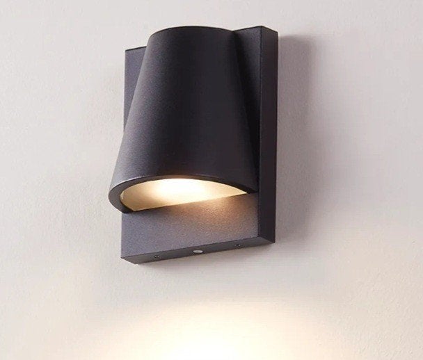 # NIEUWE FEMKE QAZQA BUITEN WANDLAMP MET SCHEMERSCHAKELAAR #, Minder dan 50 watt, Wandlamp, Nieuw, Ophalen of Verzenden