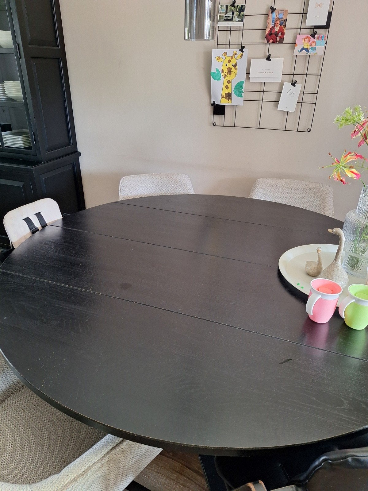 Zwarte ronde eettafel - Gebruikt met krassen, Ophalen, Gebruikt, Rond, 100 tot 150 cm