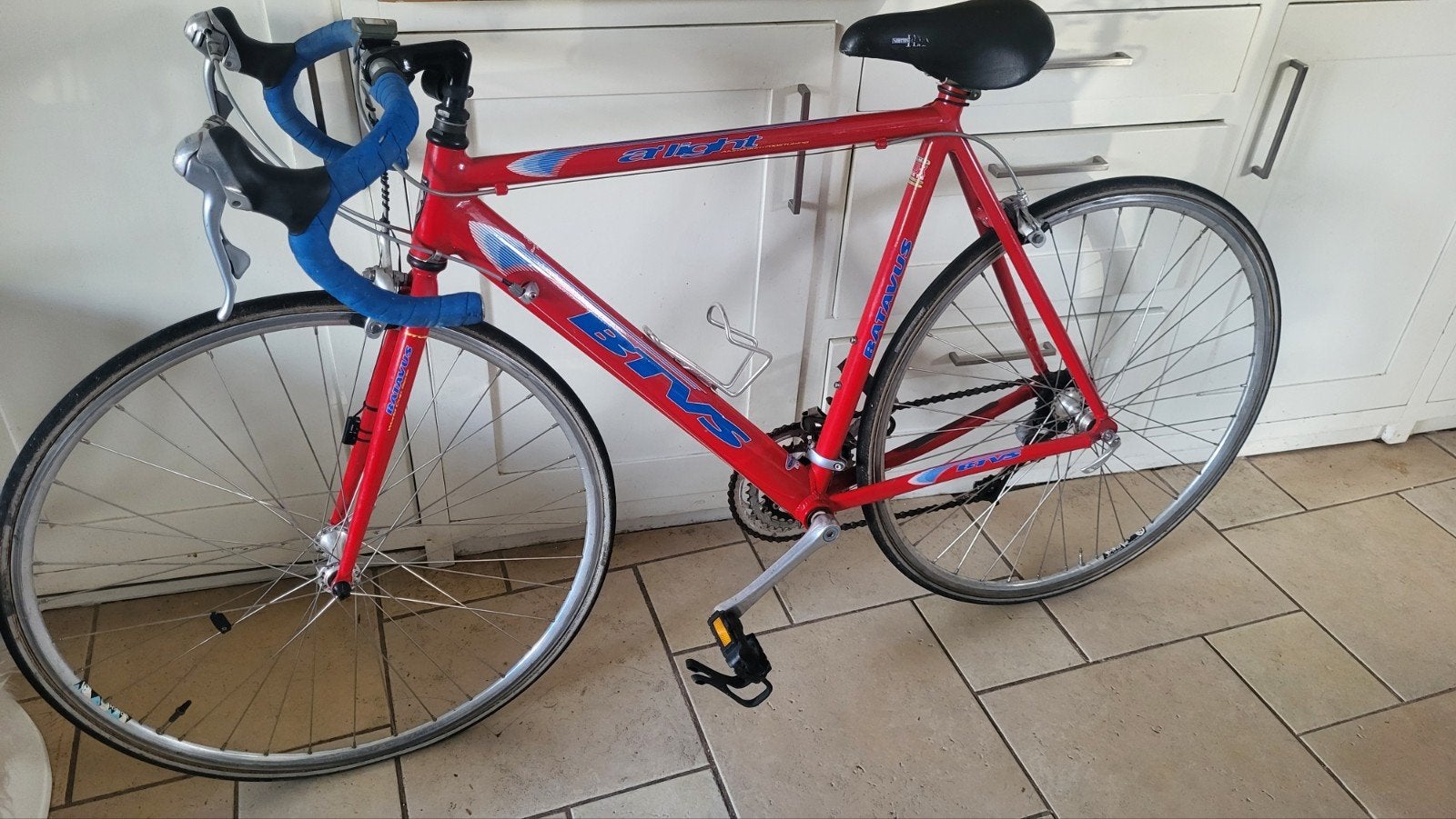 Vintage racefiets opknapper bandjes zijn zacht, Fietsen en Brommers, Fietsen | Racefietsen, Ophalen