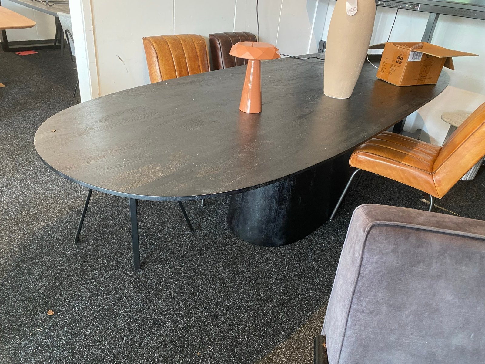 Ovaal 300x110 tafel massief zwart mangohout met middenpoot, Ophalen, 100 tot 150 cm, Vijf personen of meer, Ovaal