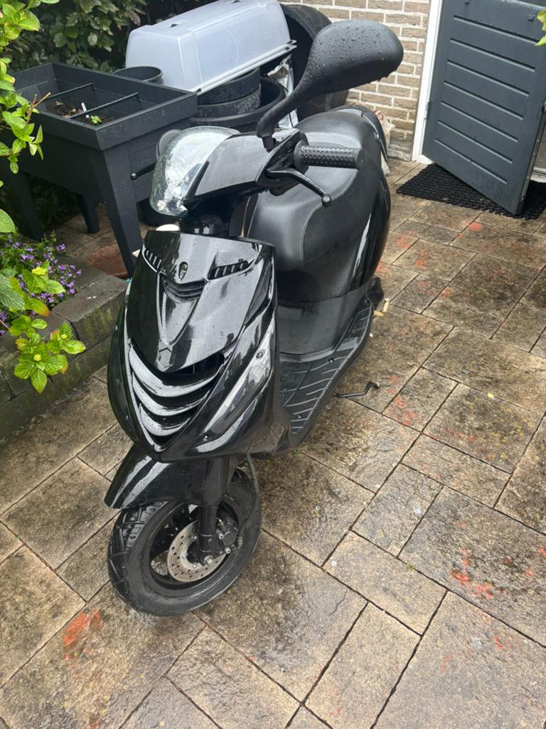 Zip 2t 70cc sitoplus gereviseerd (ook teruil), Fietsen en Brommers, Scooters | Piaggio, Ophalen, Tweetakt, Maximaal 45 km/u, Zip