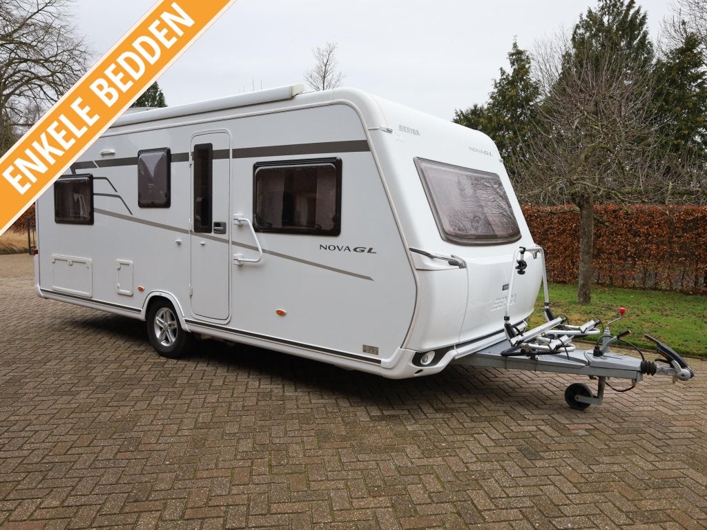 Eriba Nova GL 541 cassetteluifel | mover, Caravans en Kamperen, Caravans, Rondzit, Schokbreker, Bedrijf, Eriba