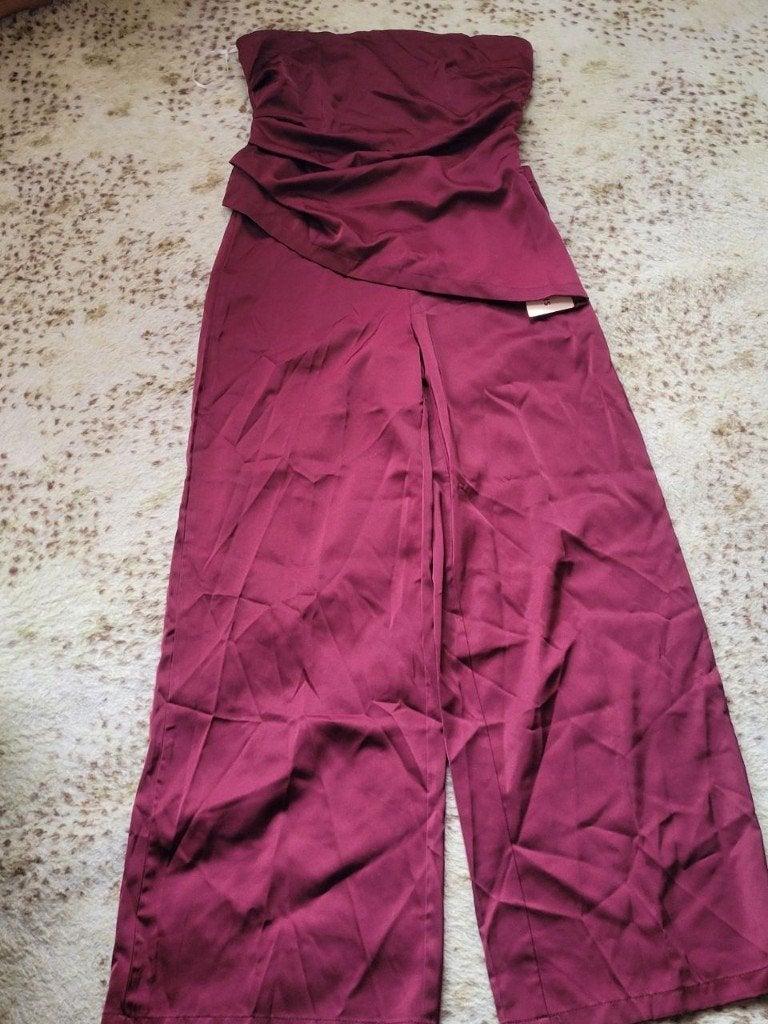 bordaux pak maat M met Asymetrische top, Kleding | Dames, Maat 38/40 (M), Kostuum of Pak, Nieuw, Ophalen of Verzenden