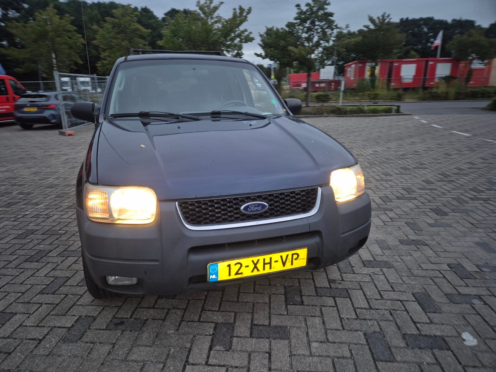 ford escape 6 cilinder automaat 2004 met 193000 km, Auto's, Automaat, Metallic lak, Bedrijf, Vierwielaandrijving