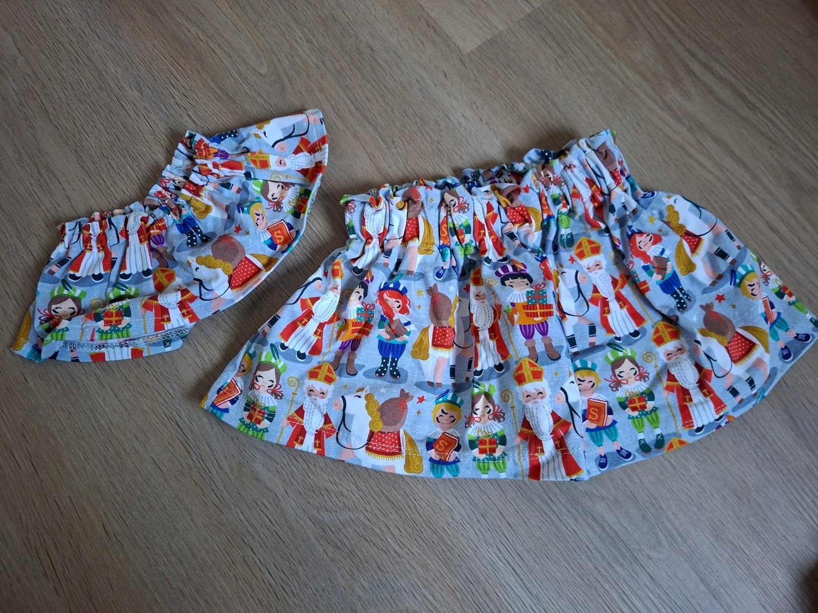 Sinterklaas rokje maat 74, Kinderen en Baby's, Ophalen of Verzenden, Nieuw, Kleding