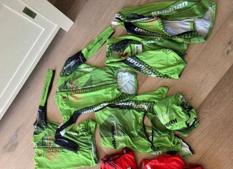Fietskleding mountainbike/wielrennen maat M zgan, Ophalen of Verzenden, Zo goed als nieuw, Helm