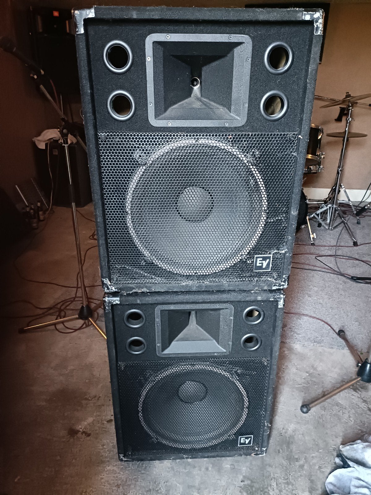 ElectroVoice S-152 2-weg Stage Speakers (200 Watt), Gebruikt, Speakerset, Ophalen, 150 watt of meer