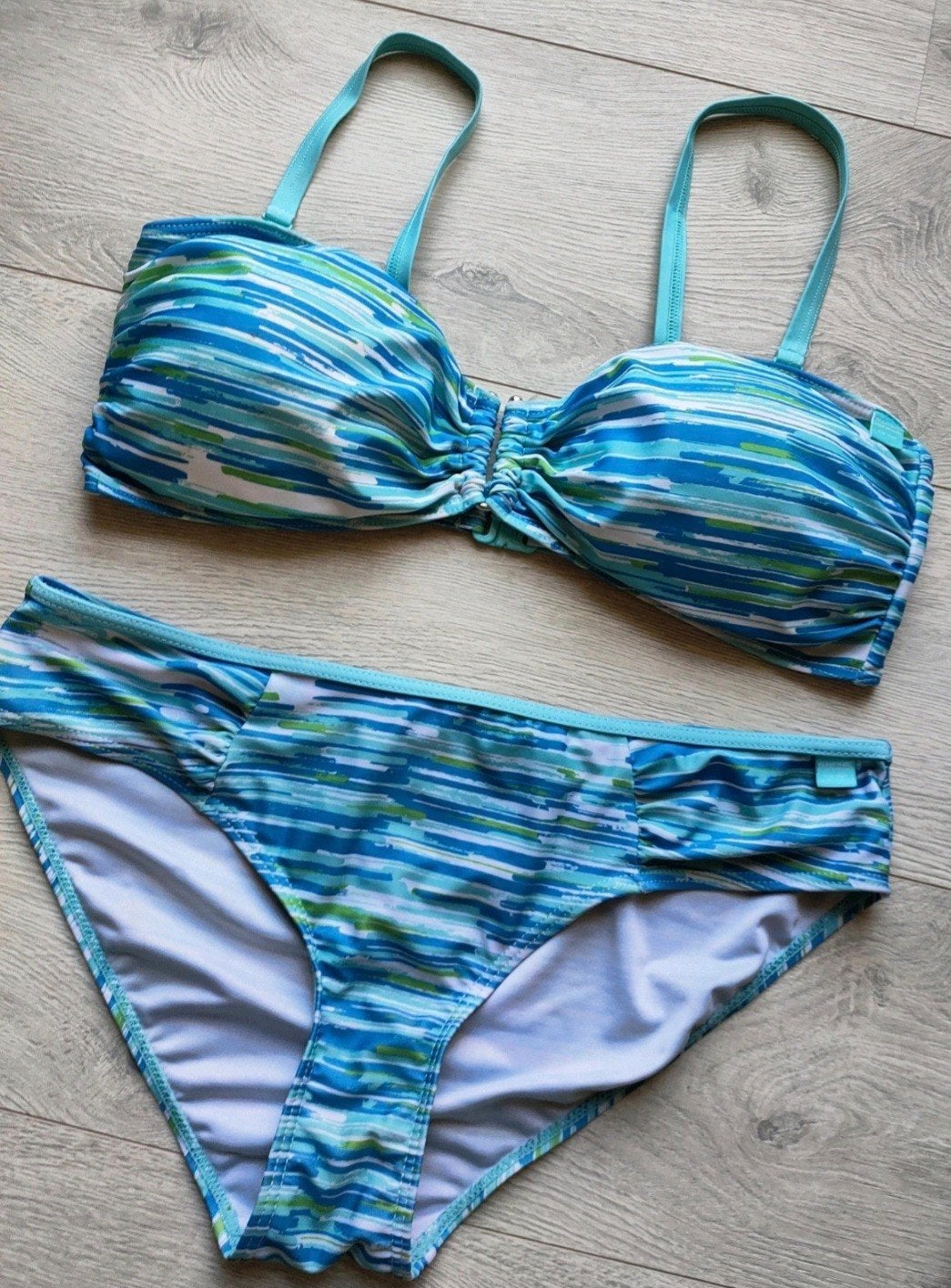 Regatta bikini blauw gestreept strapless maat 42, Kleding | Dames, Badmode en Zwemkleding, Ophalen of Verzenden