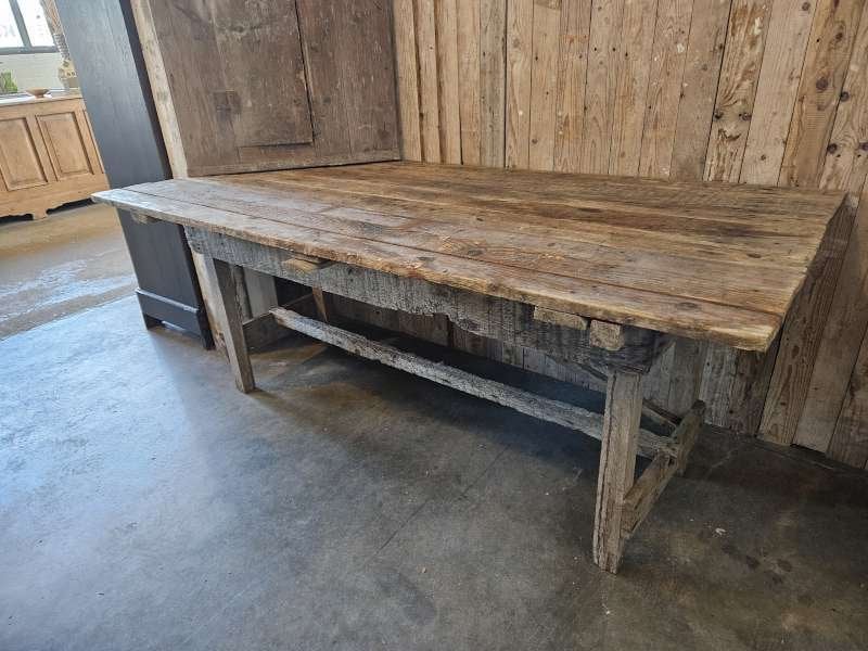 oude landelijke eettafel ``WOONWINKEL RUSTIEK``, Huis en Inrichting, Ophalen, Gebruikt, 200 cm of meer, 50 tot 100 cm
