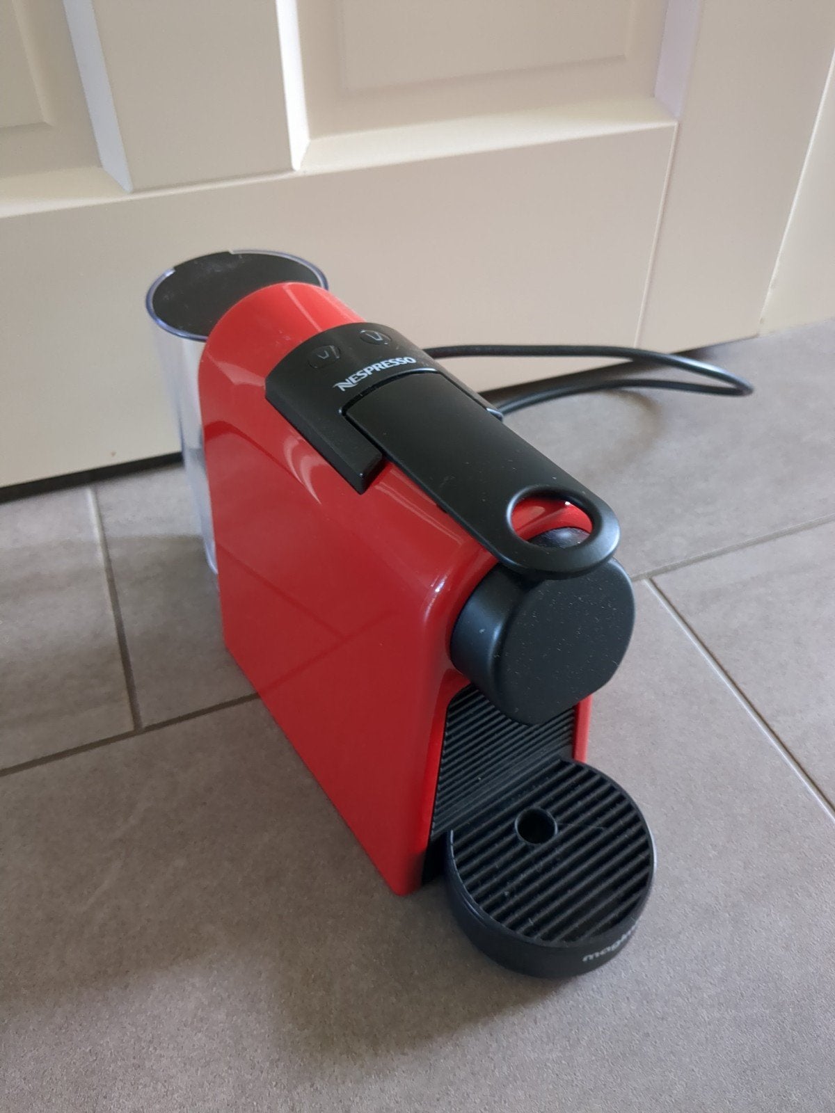 Nespresso Magimix Inissia - Rood, Witgoed en Apparatuur, Koffiezetapparaten, Gebruikt, Espresso apparaat, Ophalen of Verzenden