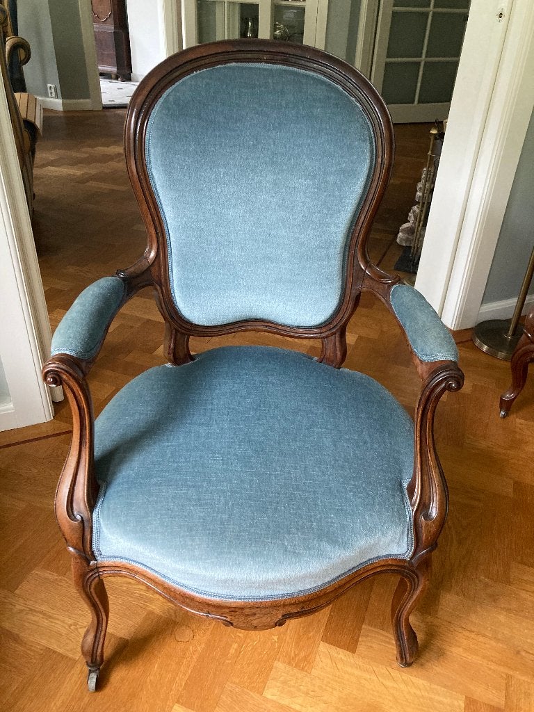 biedermeier mahoniehouten fauteuil, blauw velours bekleed, Ophalen