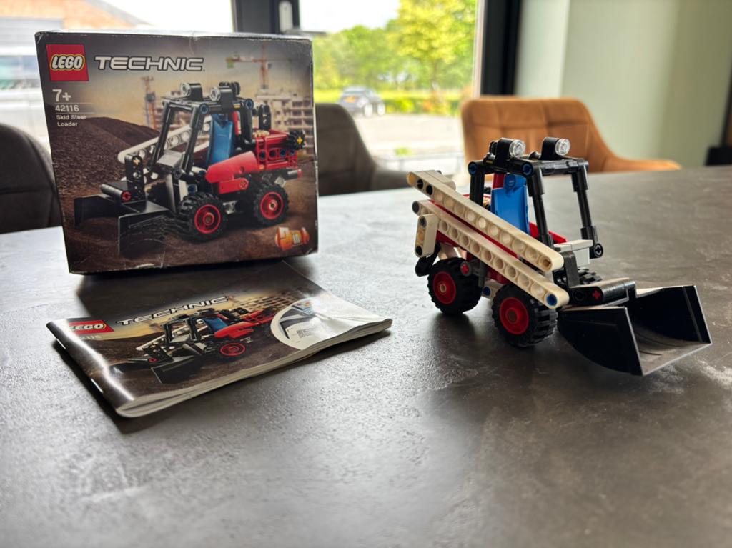 Lego Technic 42116 Skid Steer Loader met doos en boekje, Ophalen of Verzenden, Zo goed als nieuw