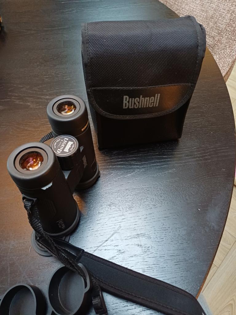 Bushnell Legend E Series 10x42 Verrekijker met Tas, Ophalen, Dakkant (recht), Zo goed als nieuw, 8 tot 12x